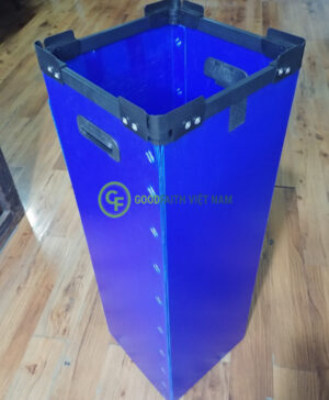 Thùng Nhựa Danpla Màu Xanh Tím Đáy Gập 2 Lớp Có Góc Xoay 300x300x900x4mm